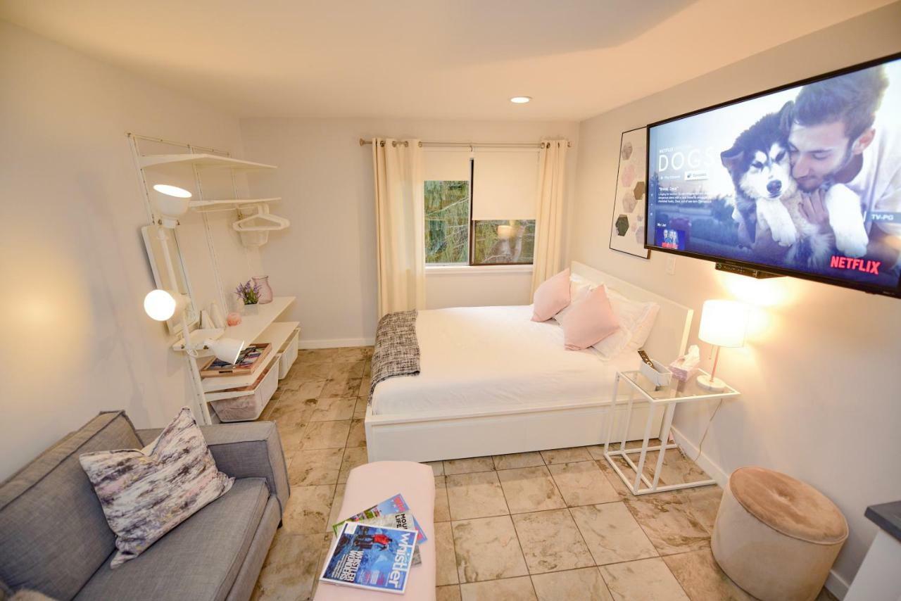 Newly Renovated Whistler Studio المظهر الخارجي الصورة